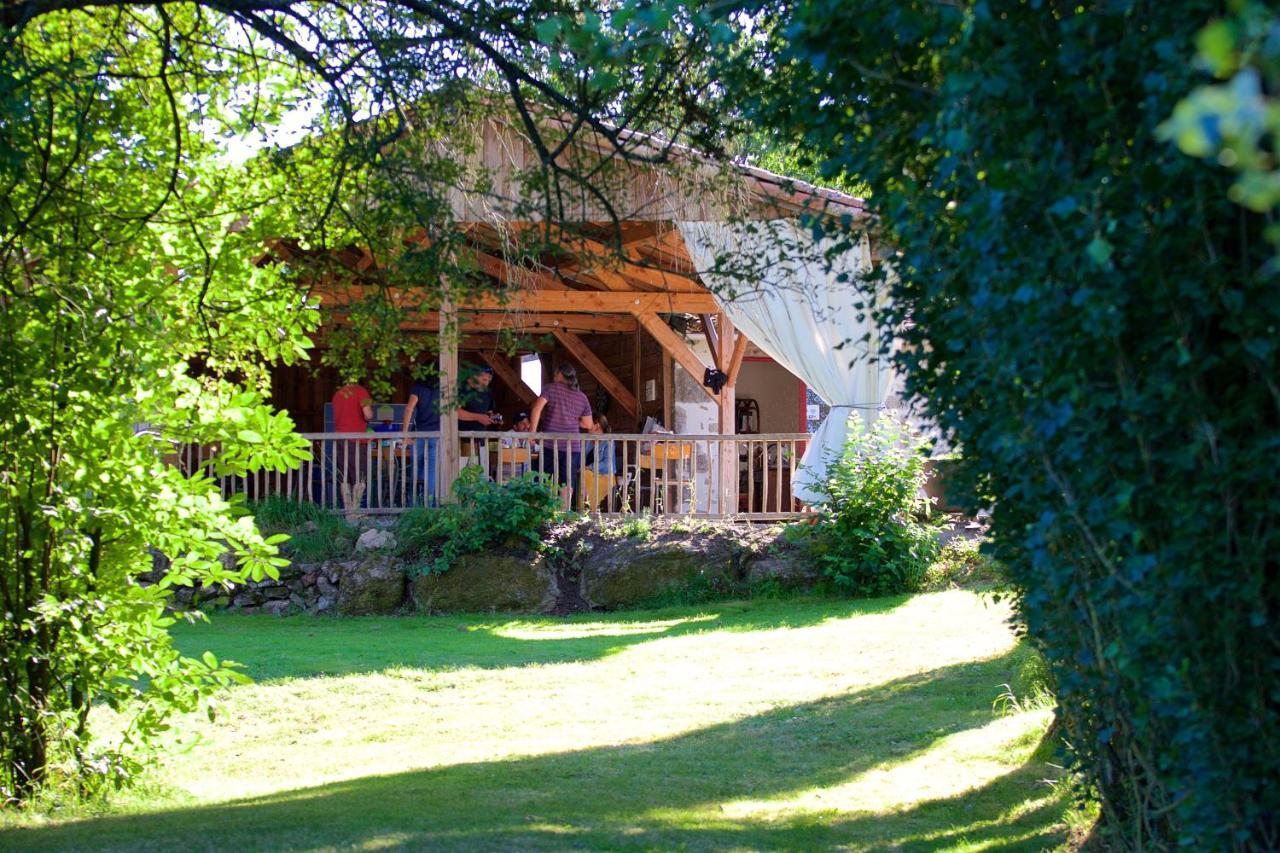 Camping De La Chagnee Saint-Aubin-le-Cloud Экстерьер фото