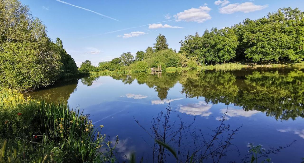 Camping De La Chagnee Saint-Aubin-le-Cloud Экстерьер фото