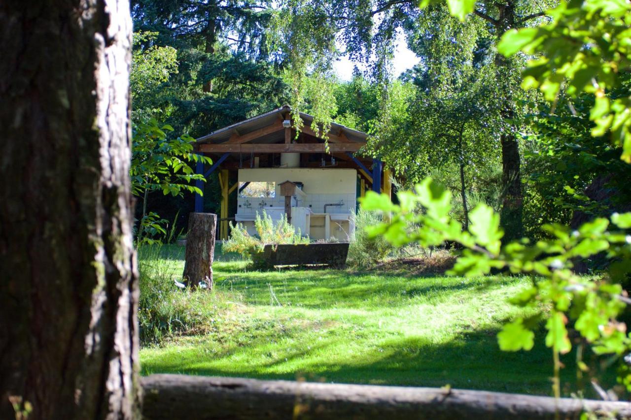 Camping De La Chagnee Saint-Aubin-le-Cloud Экстерьер фото
